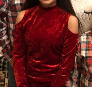 RED CRUSHED VELVET Top XS